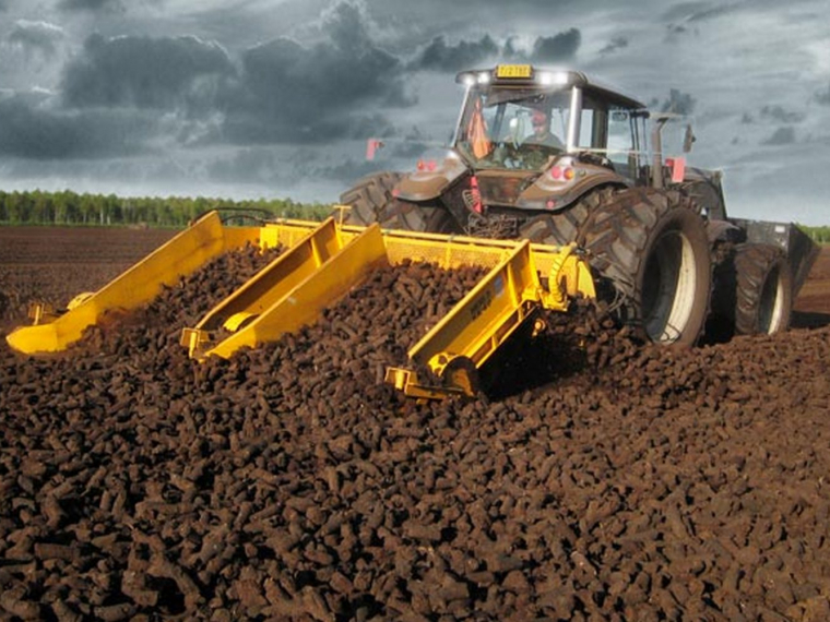 ВАЛКОВАТЕЛЬ КУСКОВОГО ТОРФА ZKT-MERIPEAT KA-4.0 T