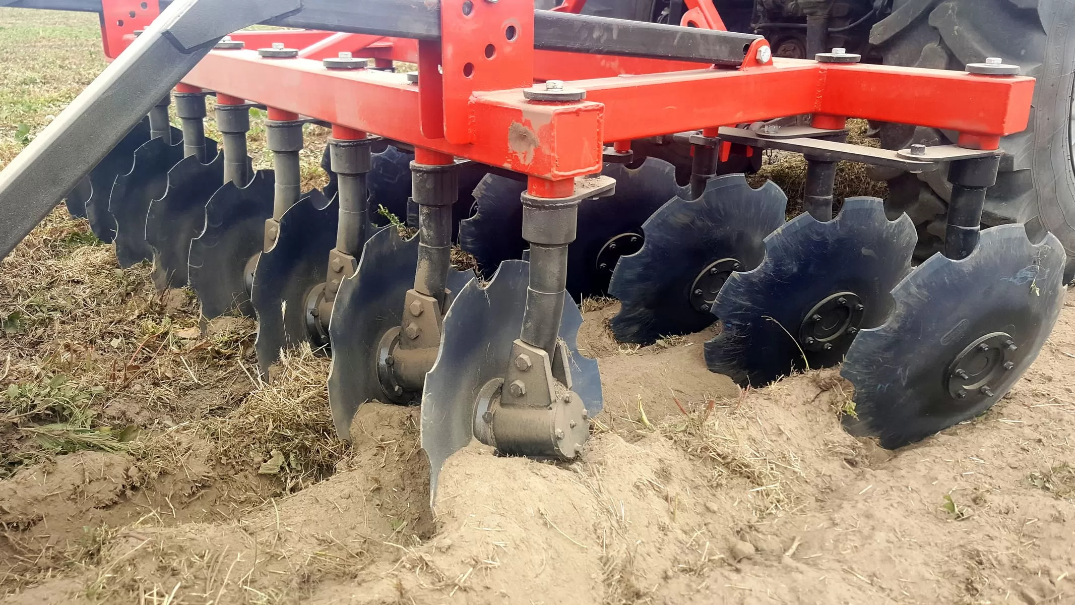 БОРОНЫ ДИСКОВЫЕ НАВЕСНЫЕ ZKT-2200H, ZKT-2500H, ZKT-3200H купить в России